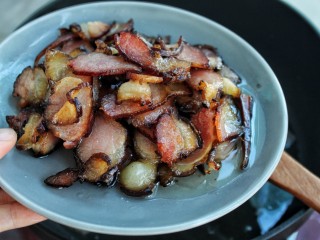 蒜苔炒腊肉 