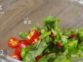 适合上班族的快手凉菜，蒜泥肥牛吃的巨过瘾 