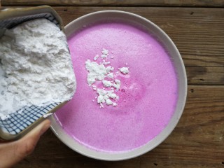 火龙果椰蓉奶冻 