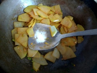 尖椒土豆片小炒肉 